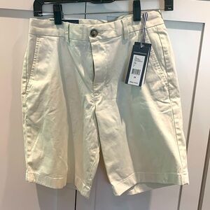 Vineyard Vines Men’s Breaker Shorts. 28” waist. 9” inseam.  Stone color.